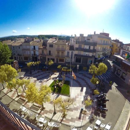 Fonda Comerc Estudio Doble Torroella De Montgri Bagian luar foto
